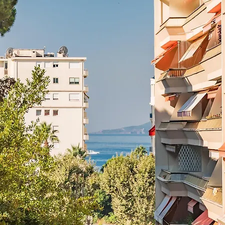 Renove Avec Grande Terrasse - Climatisation - Apercu Apartment Cannes