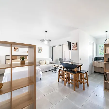 Renove Avec Grande Terrasse - Climatisation - Apercu
