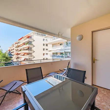 Apartment Renove Avec Grande Terrasse - Climatisation - Apercu