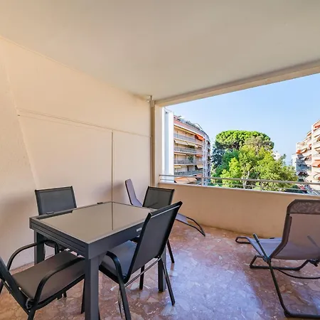 Renove Avec Grande Terrasse - Climatisation - Apercu Cannes